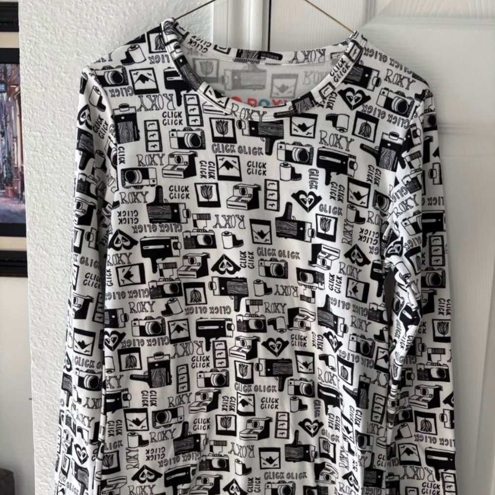 Roxy Women’s Winter Sport Base Layer Long Sleeve Shirt size Large.